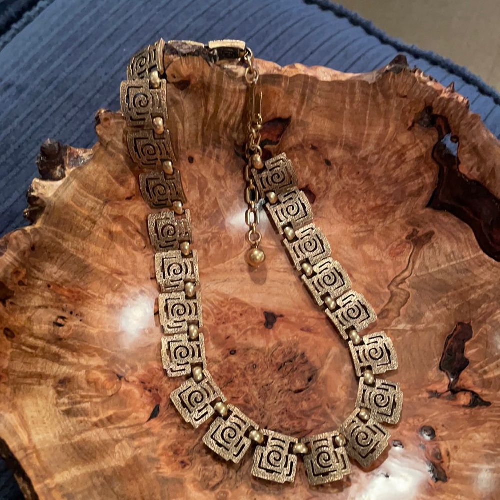 16” square disc gold necklace